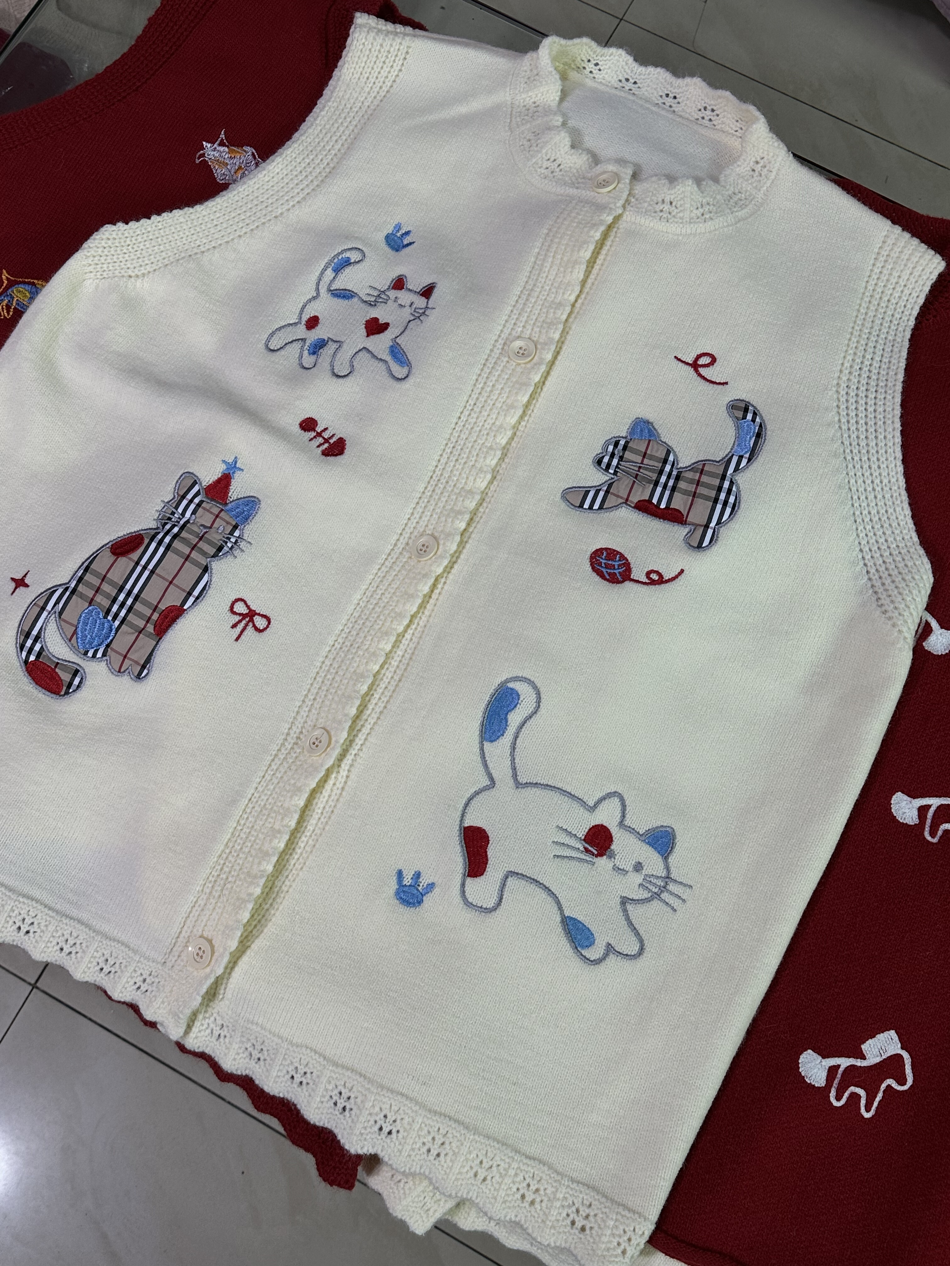 2026新款刺绣猫咪宽松可爱减龄品质显瘦好看胖妹妹穿搭