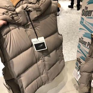 白鹅绒羽绒马甲2024款防水泡芙背心puff连帽纯色女短款加厚外套