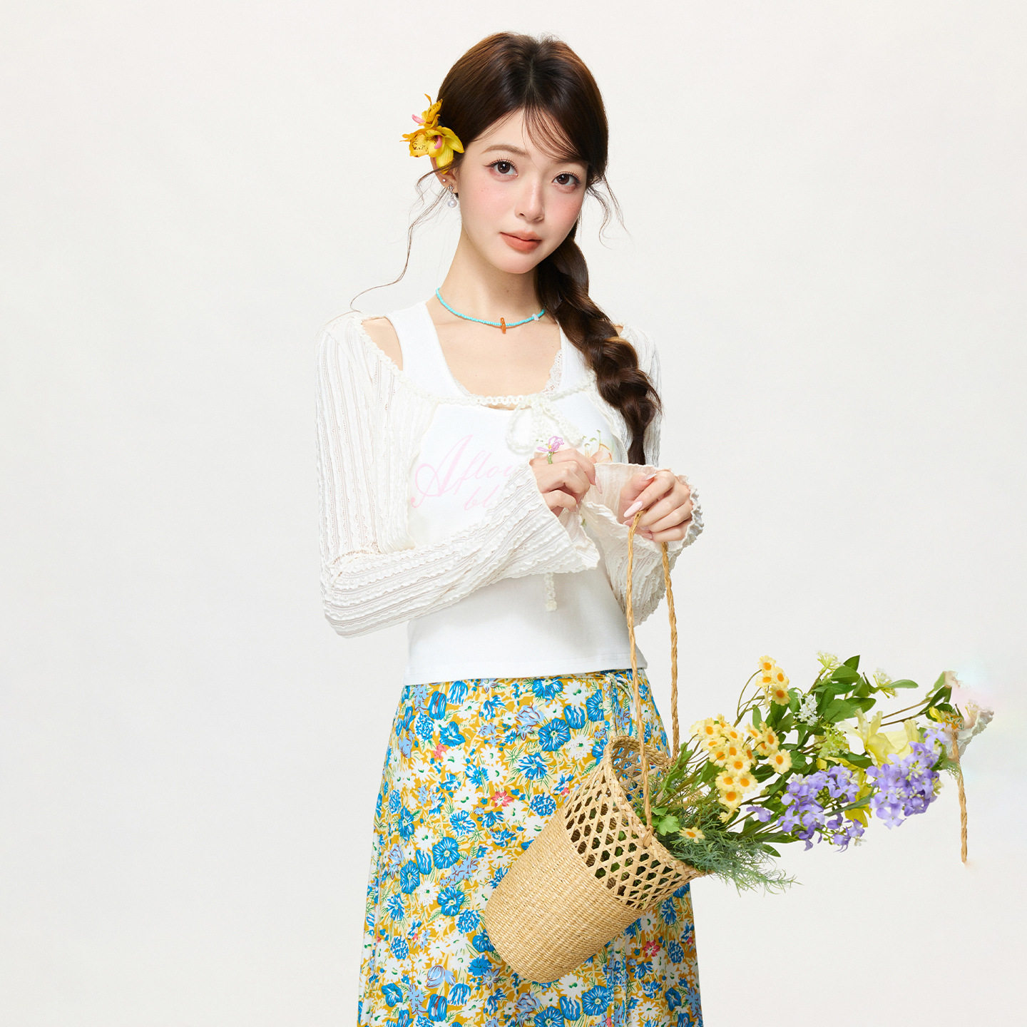 杏色圆领针织开衫长袖T恤女2026春夏新款肌理感系带罩衫短款上衣