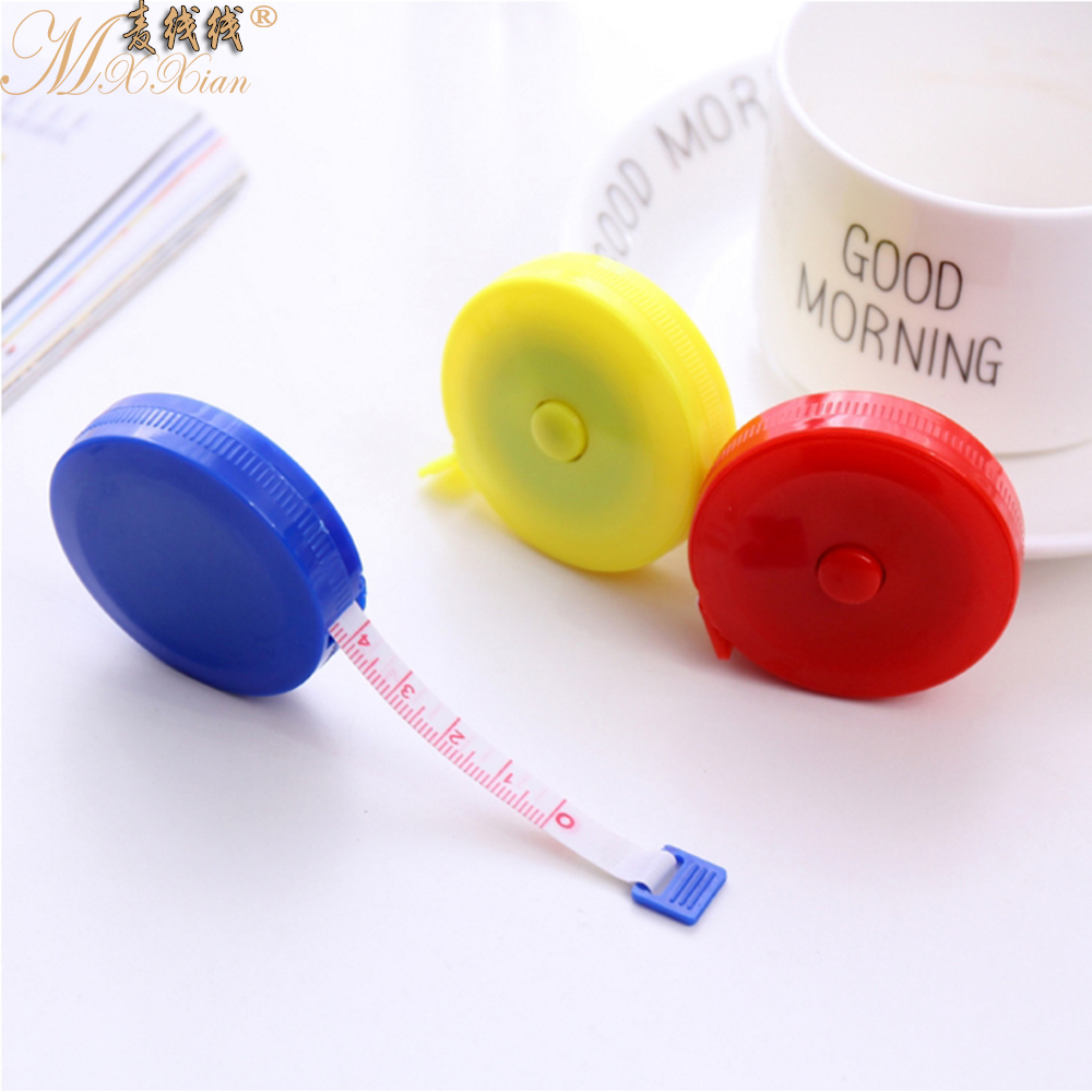 麦线线 伸缩型塑料卷尺 量衣尺 软尺 皮尺创意家居 自动伸缩卷尺