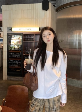 女秋季休闲宽松简约百搭白色套头内搭长袖T恤修身显瘦打底衫上衣