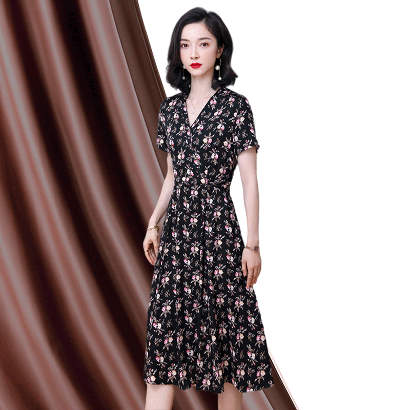 V领碎花真丝连衣裙中长款2021新款夏季高端轻奢大牌桑蚕丝中裙子在类目 女装/女士精品, 大码女装中 - 来自Buy2taobao.com提供专业的淘宝代购服务