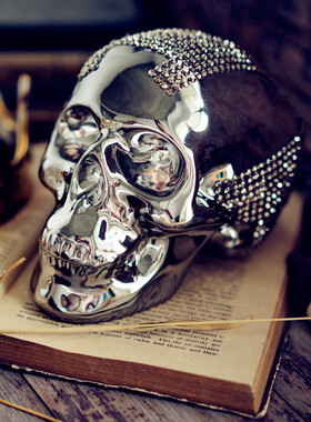 铆钉骷髅摆件万圣节酒吧拍摄道具