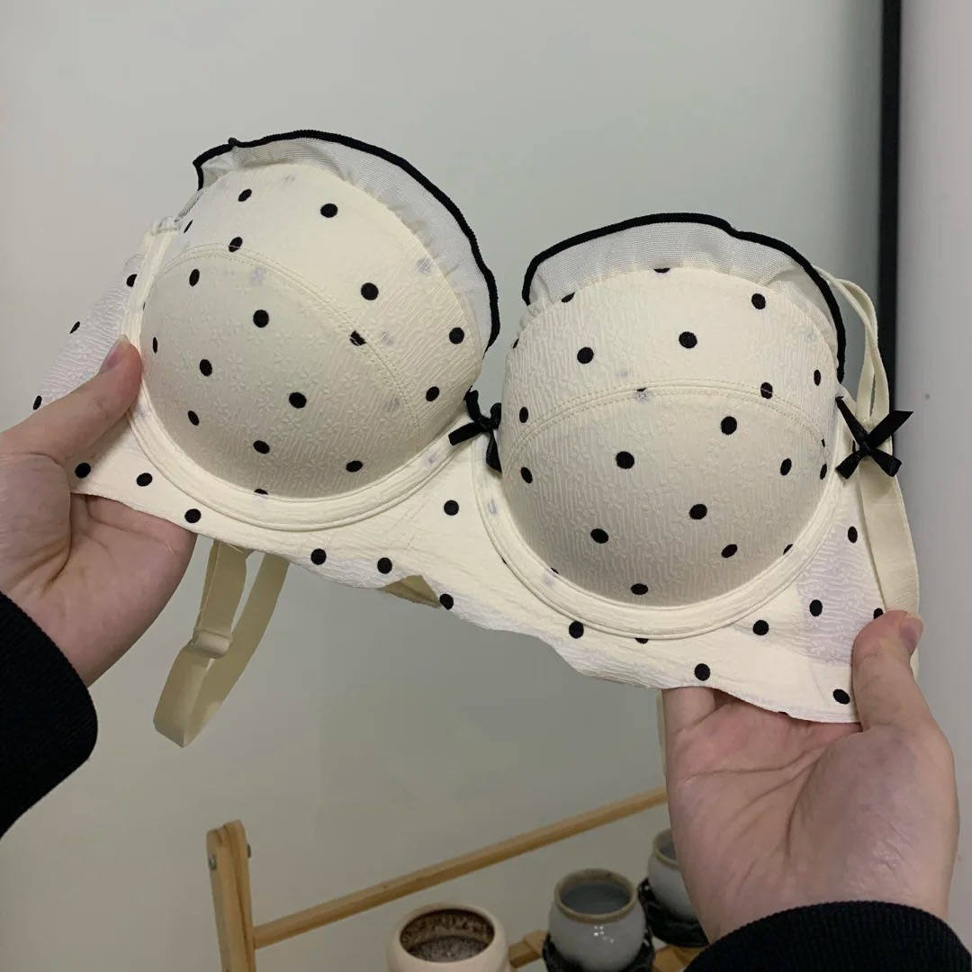 内衣女聚拢小胸性感纯欲风文胸2026新款爆款蕾丝波点女士小奶胸罩