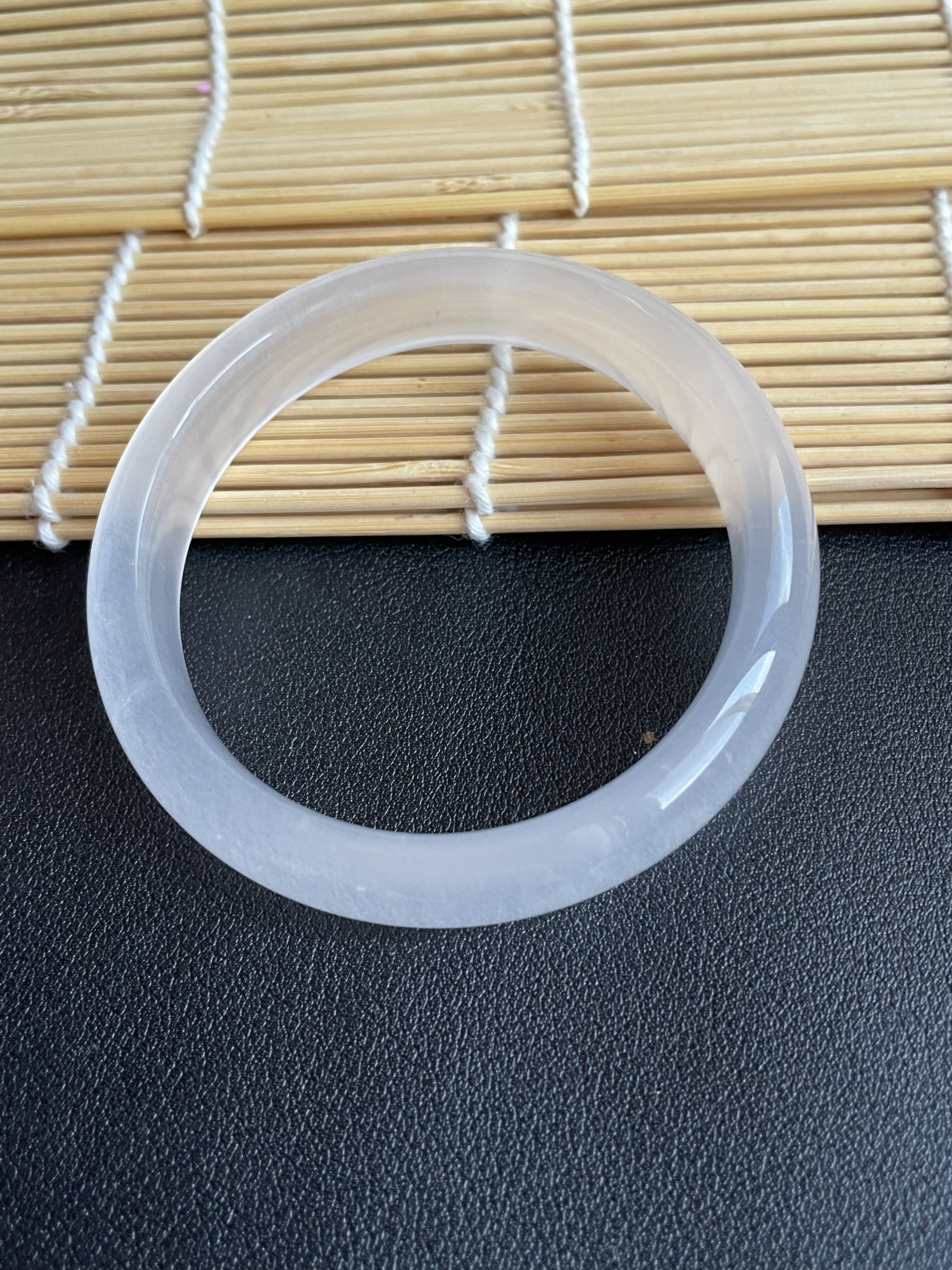 缅甸天然A货冰种水沬玉52-56.6都有