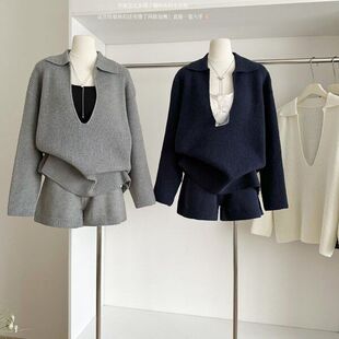 寺迈2025松弛感羊毛大V领坑条针织衫短裤休闲套装女秋藏青色套装