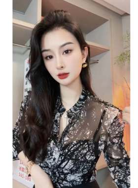 刘欣服饰早.新款2025洋气显瘦百搭时尚防晒网纱长款上衣1123