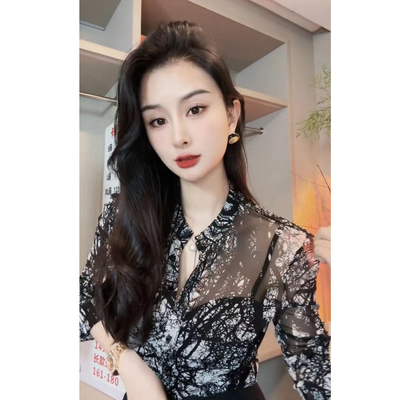 刘欣服饰早.新款2025洋气显瘦百搭时尚防晒网纱长款上衣1123