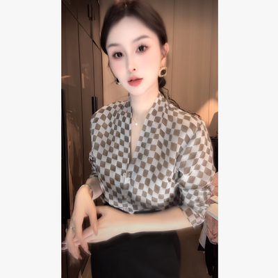 刘欣G店 咖绿白格V领开衫长袖微透上衣S312
