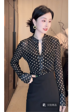 刘欣服饰 新款减龄显瘦上衣洋气百搭夏季时尚上衣设计感38496