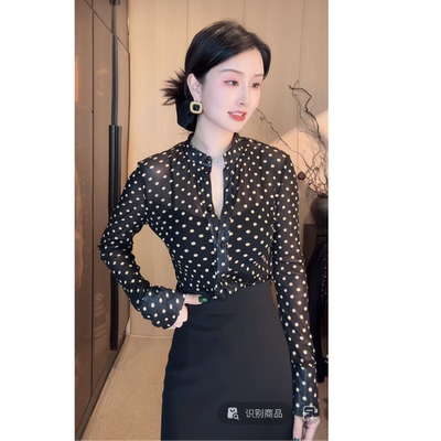 刘欣服饰 新款减龄显瘦上衣洋气百搭夏季时尚上衣设计感38496