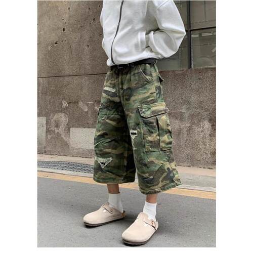B 54231 Camouflage ripped denim capris 迷彩破洞牛仔七分裤