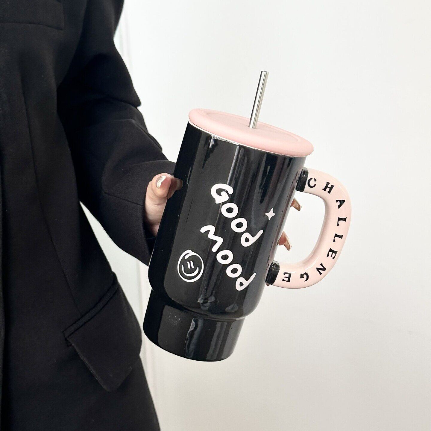 高颜值吸管水杯创意陶瓷家用大容量马克杯情侣杯女生办公室咖啡杯