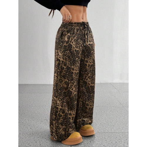P 52828 Leopard Print High Waist Straight Pants 豹纹复古直筒