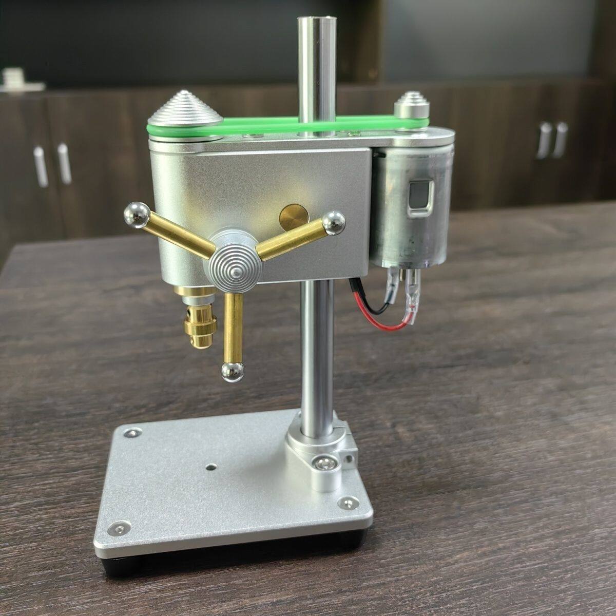 高精度家用迷你台钻台式小型钻孔机220微型精密钟表打孔机钻床diy