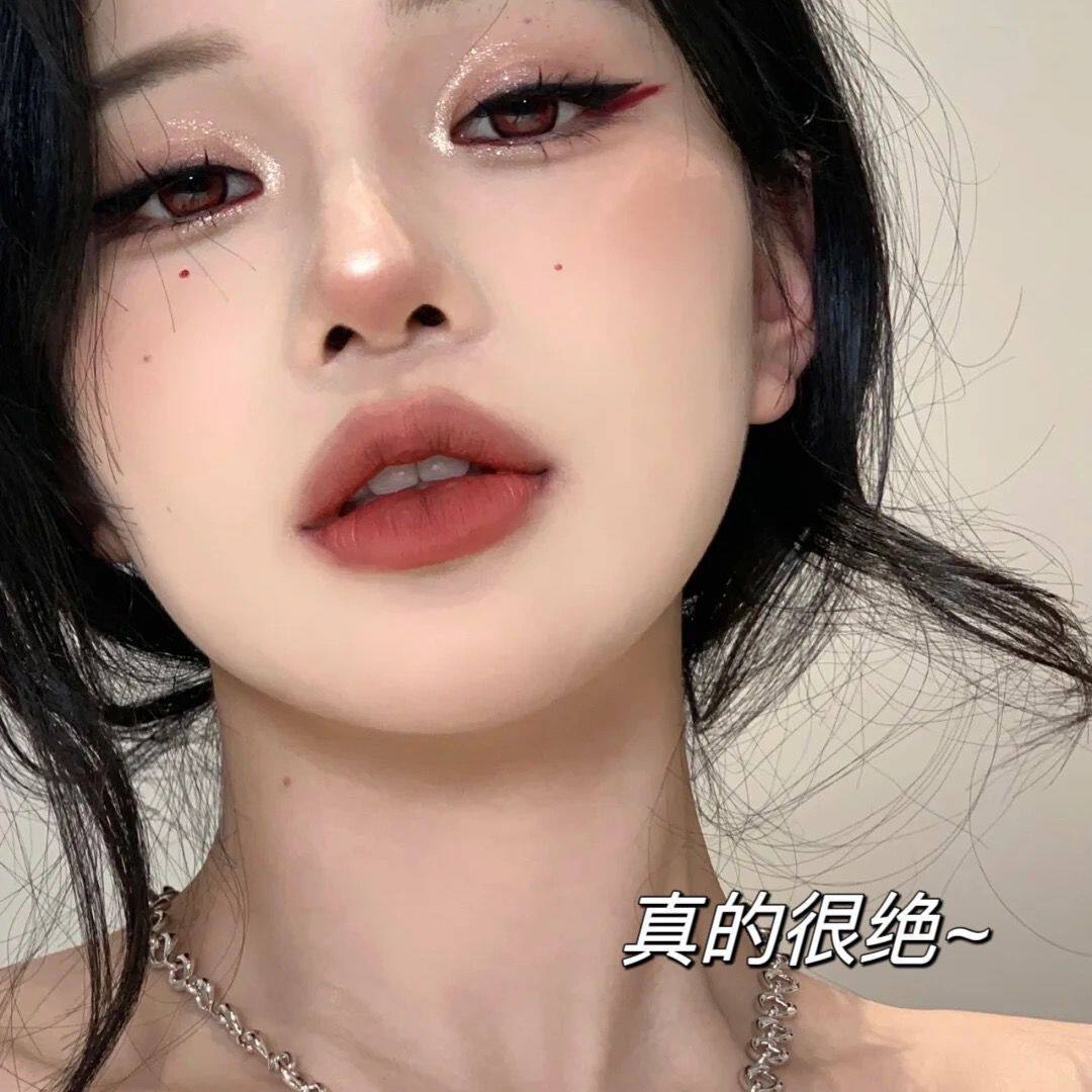 眼线娇笔新手化妆品一整套学生淡妆组合全套彩妆初学者套装不卡粉