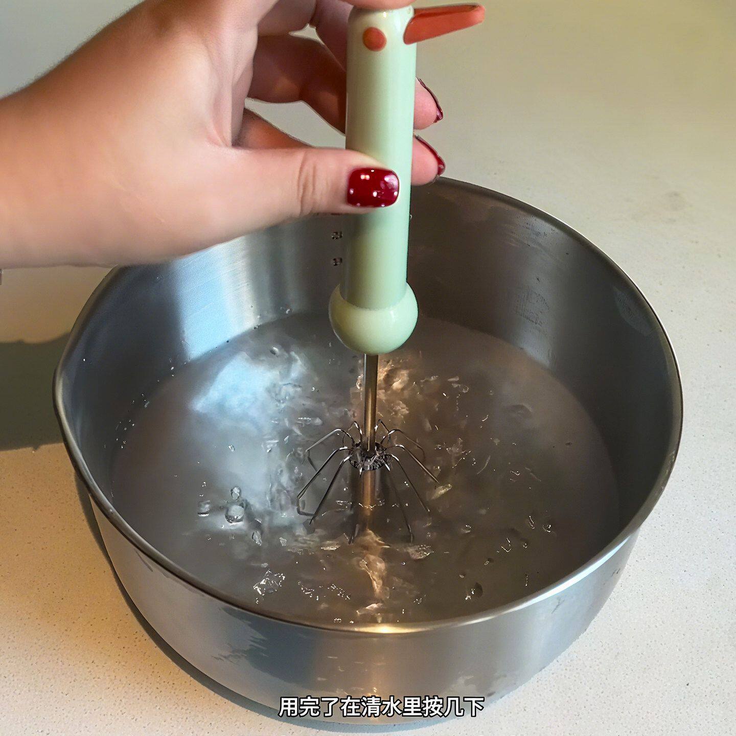 新款不锈钢按压打蛋器旋转奶油鸡蛋搅拌器家用手动打蛋