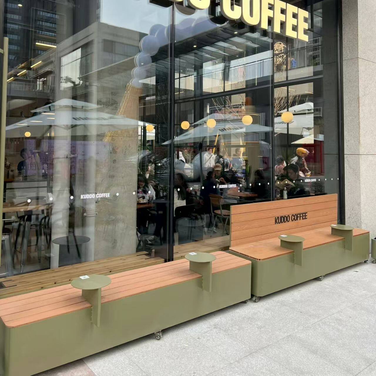 咖啡店外摆铁艺长凳带小桌子户外花箱卡座茶几组合商业街坐凳座椅