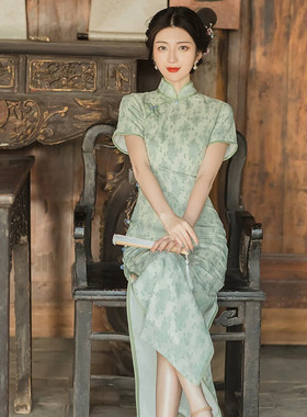 凌茜恣禾新中式复古高级感绝美改良旗袍少女年轻款绿色国风裙子平