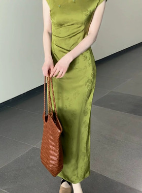 凌茜恣禾她来了复古馆【夏莺绿】新中式绿色提花显瘦显白改良旗袍