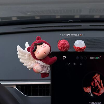 蜡笔小新车载摆件有趣的车内装饰品汽车中控台屏幕趴趴摆件小可爱