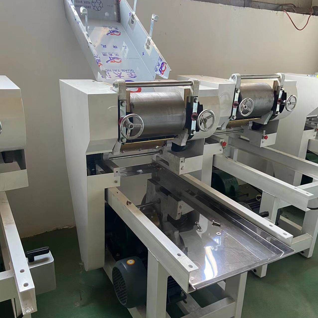面条机商用全自动压面机多功能揉面切面一体机大型电动鲜面卖面条