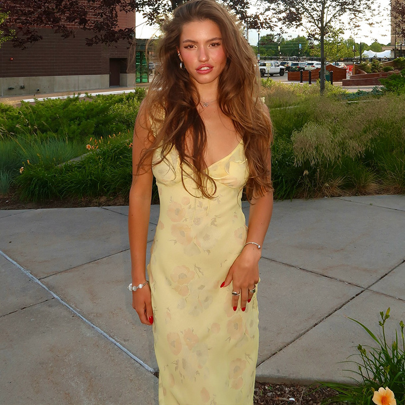 elsa欧美2025夏季新款辣妹性感低胸度假风复古印花修身吊带连衣裙