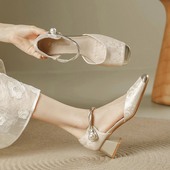 国风包头凉鞋 女2026中空伴娘婚鞋 粗跟单鞋 新中式 方头配旗袍高跟鞋