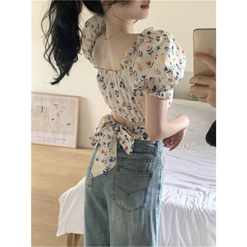 夏季新款法式复古碎花方领短袖T恤女小众设计感露锁骨绑带上衣ins