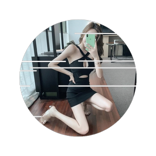 心机短裙女2026新款时尚性感镂空低胸漏背交叉挂脖紧身包臀连衣裙