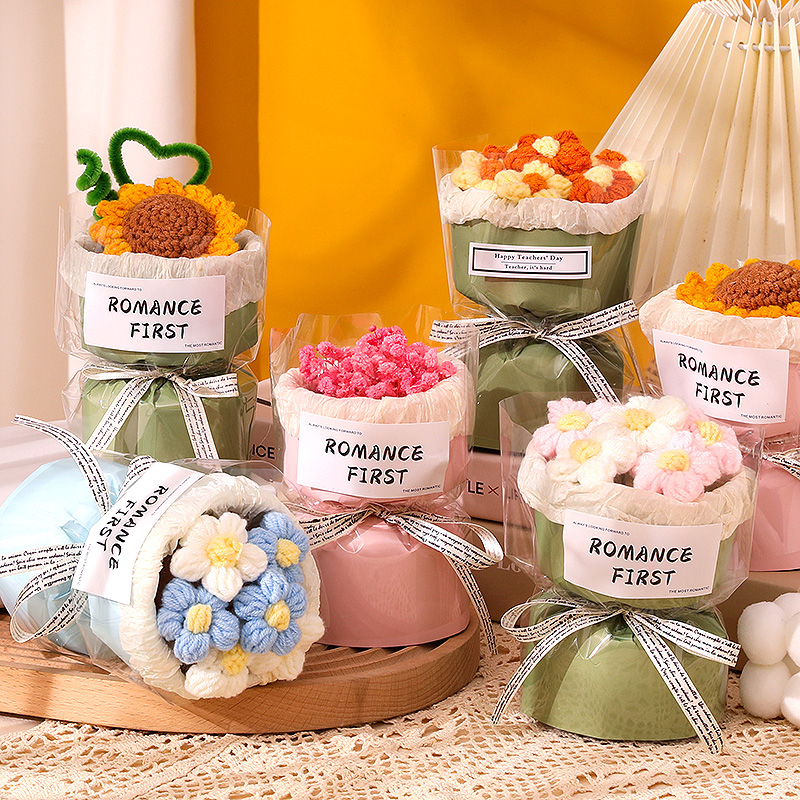 情人节花束送女友儿童生日礼品实用手工针织向日葵小花抱抱桶玫瑰