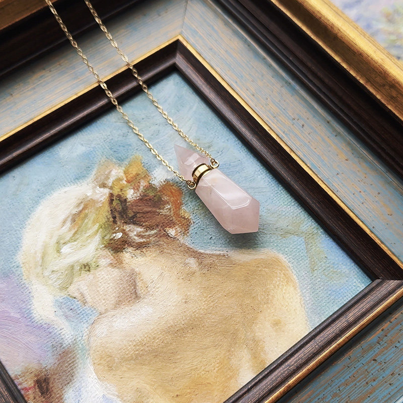 （）Eiffel Tower｜天然云雾原石粉水晶尖塔复古香水瓶镀金项链