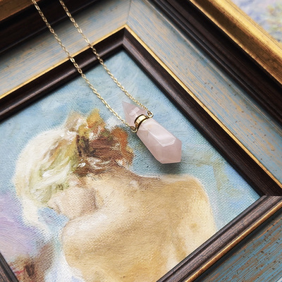 独家粉水晶复古香水瓶镀金项链