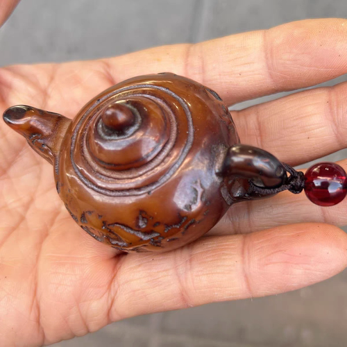 老蜜蜡把把壶手把件老料小壶摆件小茶壶随身文玩挂件配饰吊坠