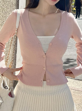 纽扣V领显瘦毛衫开衫长袖女