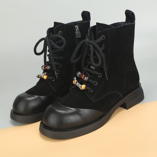 宽胖脚大码女鞋41到43秋季新款真皮靴子粗跟马丁靴短靴宽头女靴42