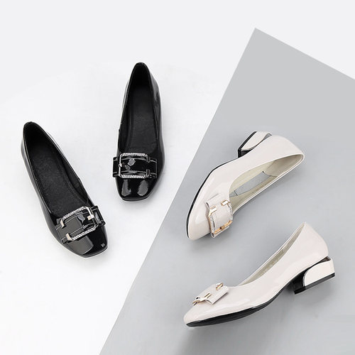 漆皮大码女鞋粗跟中跟浅口单鞋