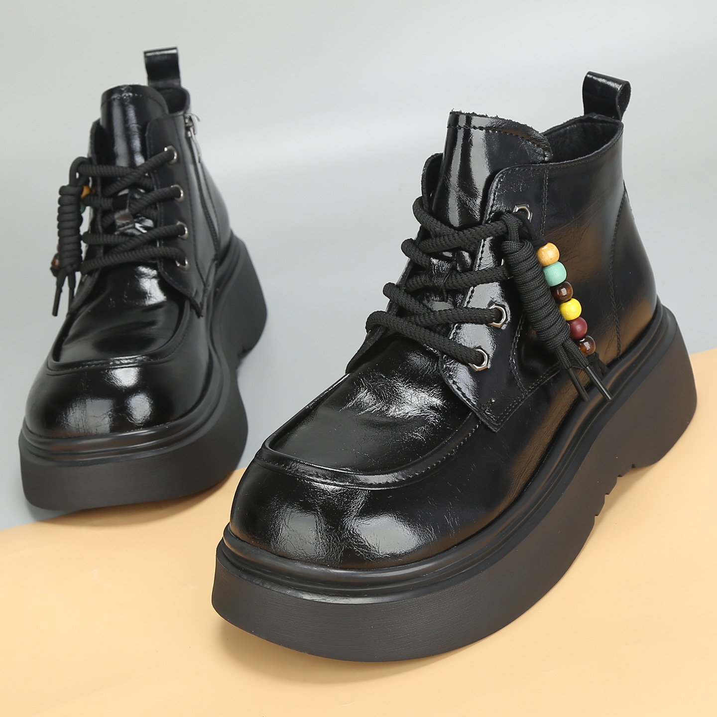 前脚掌加宽大码女鞋41到43秋冬新款马丁靴厚底短靴女靴加绒棉丫丫