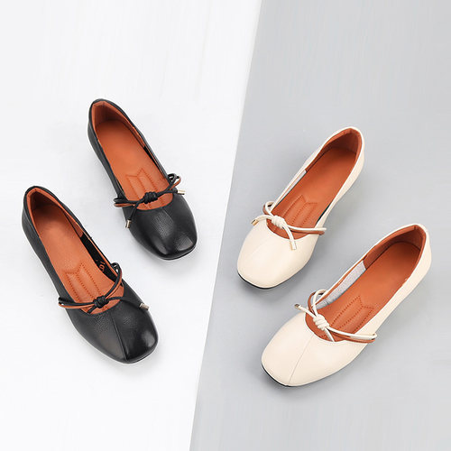 新款低跟粗跟圆头时尚大码女鞋