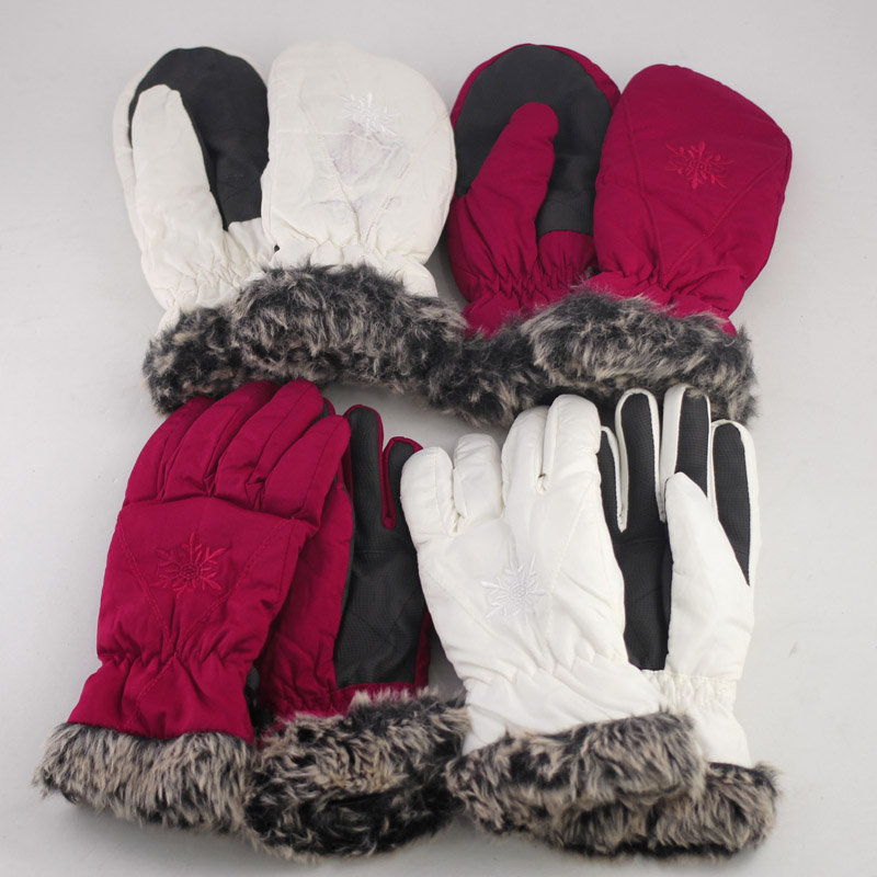 外贸出口滑雪手套加绒保暖红黑白