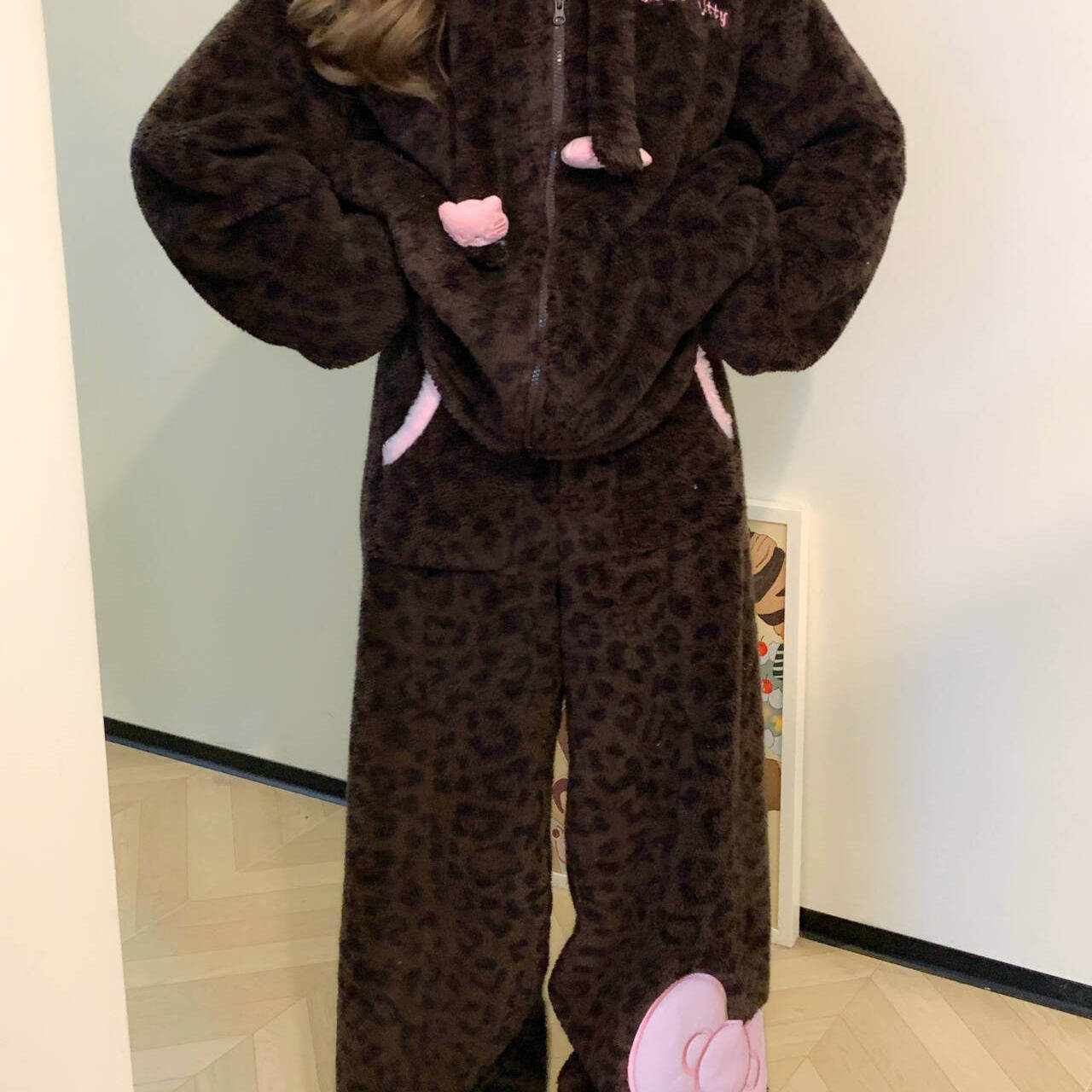 新款豹纹猫咪冬季珊瑚绒加厚拉链少女睡衣可爱卡通学生家居服套装