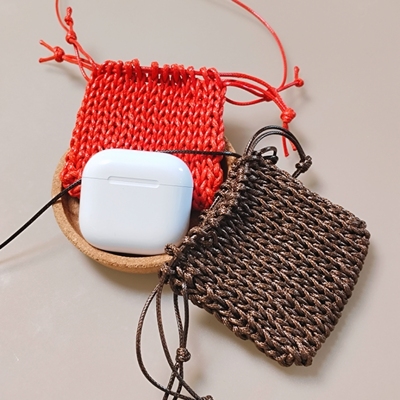 成品手工编织苹果耳机包保护套迷你斜挂小包包可爱服饰搭配小废包