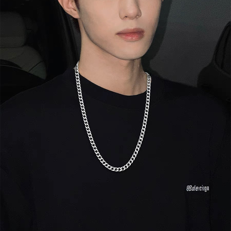 thumbnail for Thick Cuban chain does not fade necklace couple hip hop girl boy clavicle chain men's fashion brand with clothes titanium steel chain