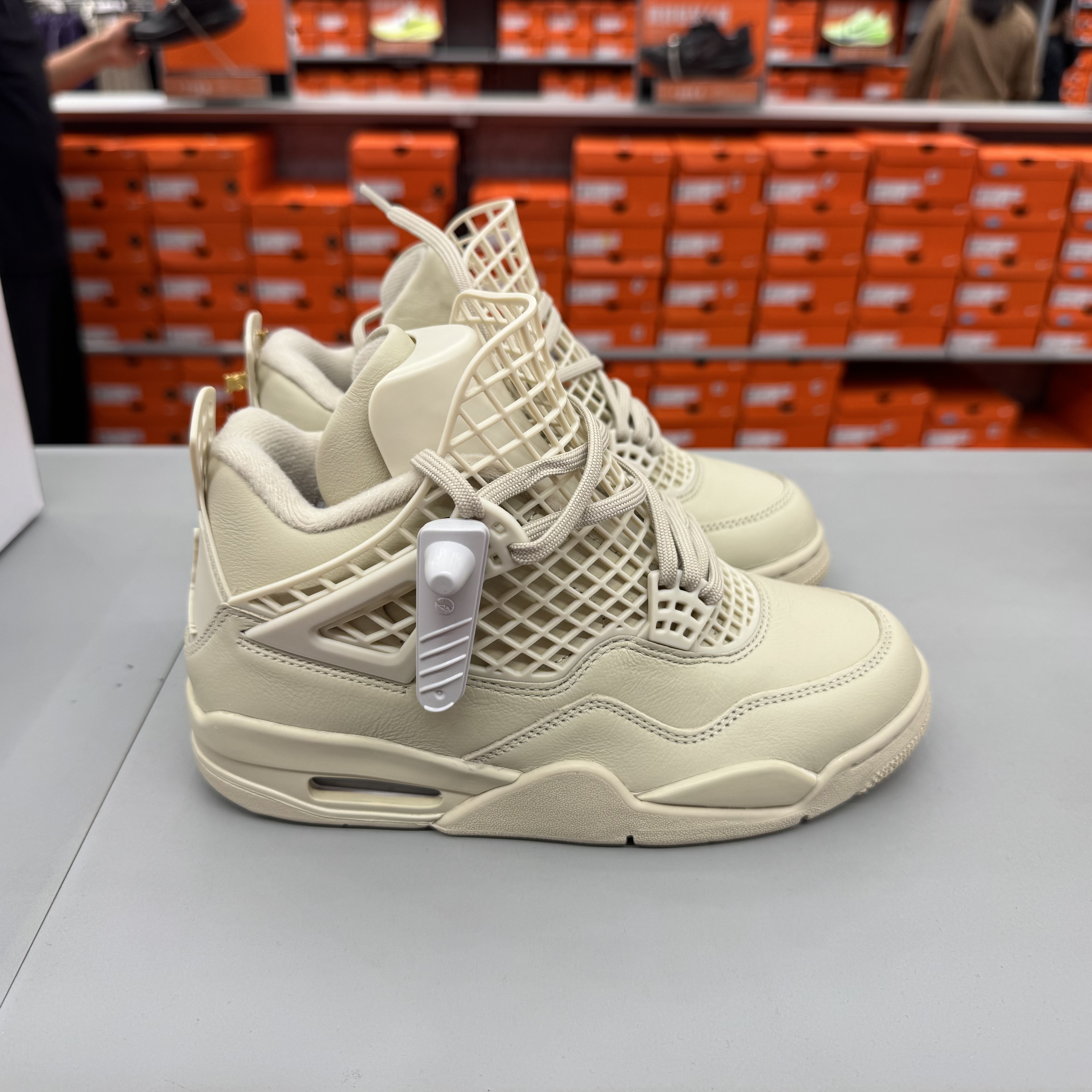 犇犇运动Nike/JORDAN女士网格覆层设计舒适篮球鞋FN7251-001