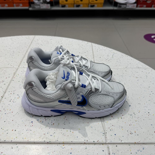 犇犇运动Nike/ V5 RNR 大童网舒适复古老爹鞋跑步鞋HQ6411-101