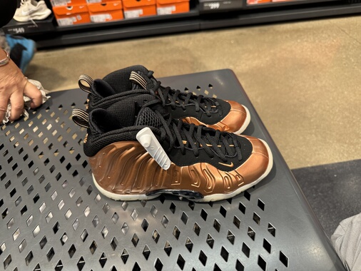 犇犇运动Nike/Air Foamposite One 大童中帮休闲篮球鞋FZ0990-800