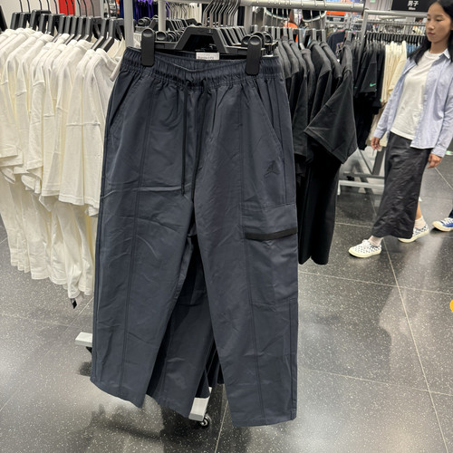 犇犇运动Nike/ 男子梭织长裤春季款工装直筒机能风FN4540-010