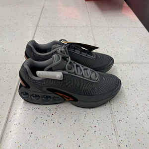 犇犇运动Nike/AIR MAX DN男透气舒适气垫训练跑步鞋DV3337-HV5235