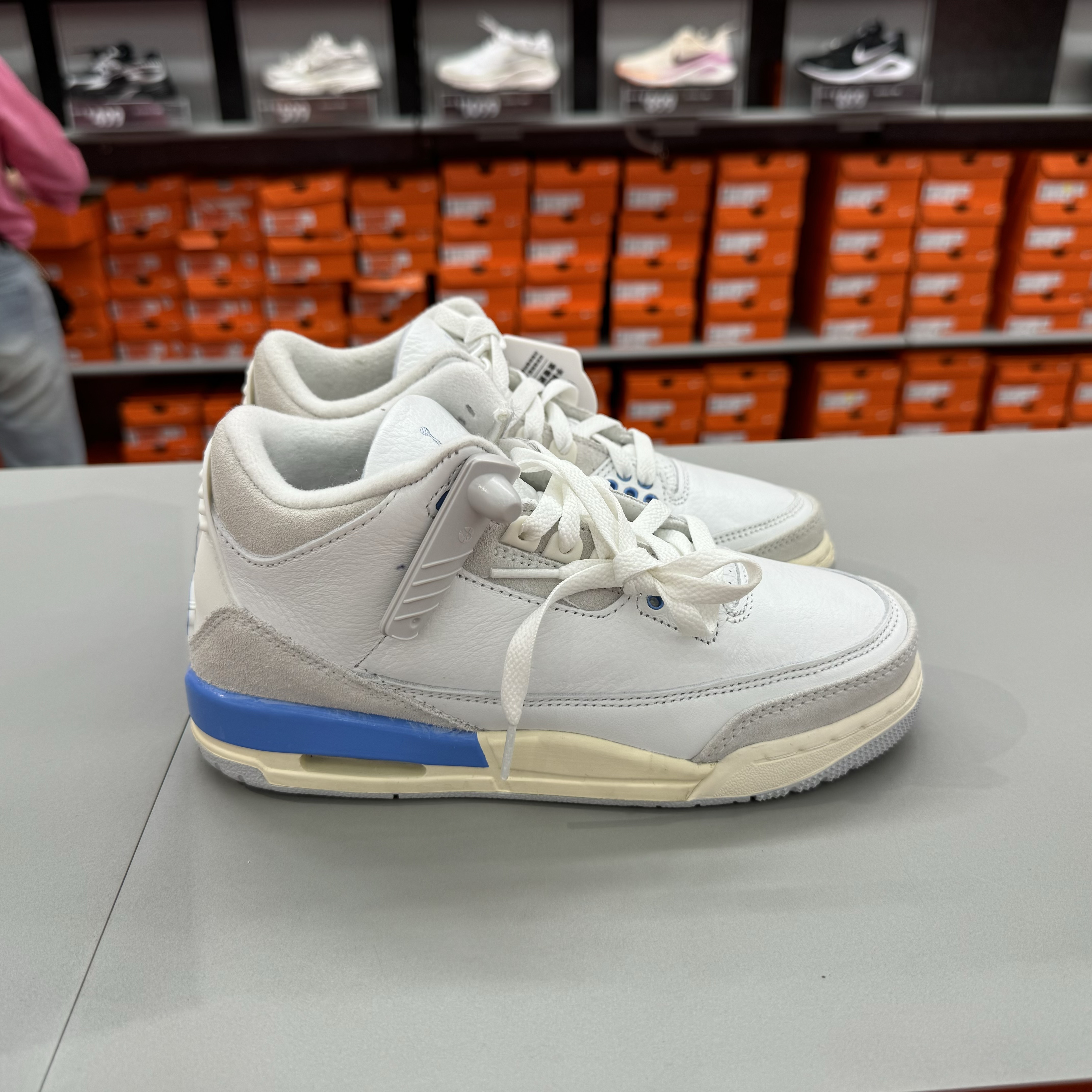 犇犇运动Nike/ Air Jordan 3 AJ3 大童中帮复古篮球鞋DM0967-010