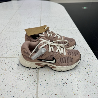 犇犇运动Nike/ V5 RNR 女子舒适休闲鞋跑步鞋II6294-600-HQ7901